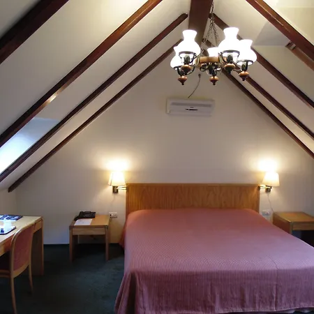 Curtea Brasoveana לינה וארוחת בוקר