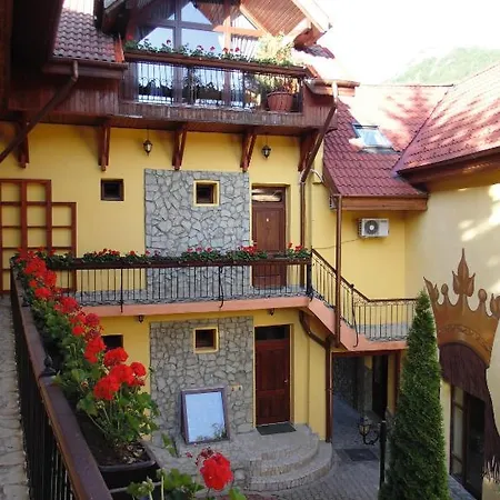 Curtea Brasoveana 4*