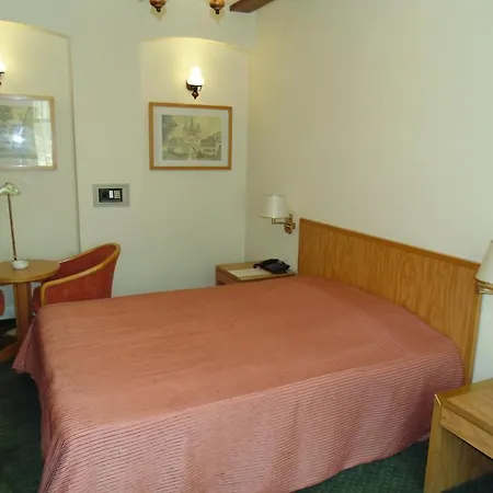 Curtea Brasoveana B&B 4*