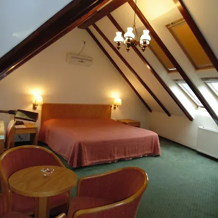 B&B Curtea Brasoveana