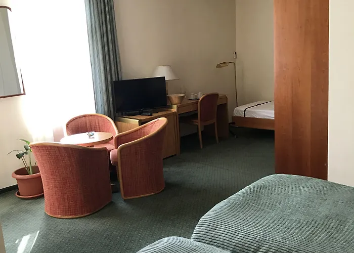 Curtea Brasoveana 4*