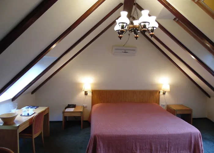 Curtea Brasoveana Bed & Breakfast