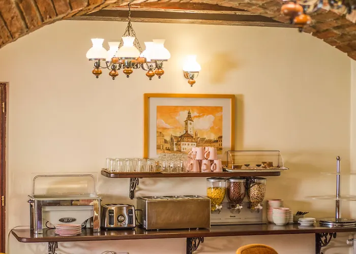 Curtea Brasoveana 4*