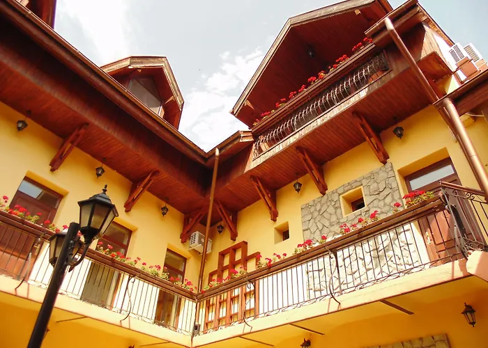 Curtea Brasoveana Bed & Breakfast Brasov