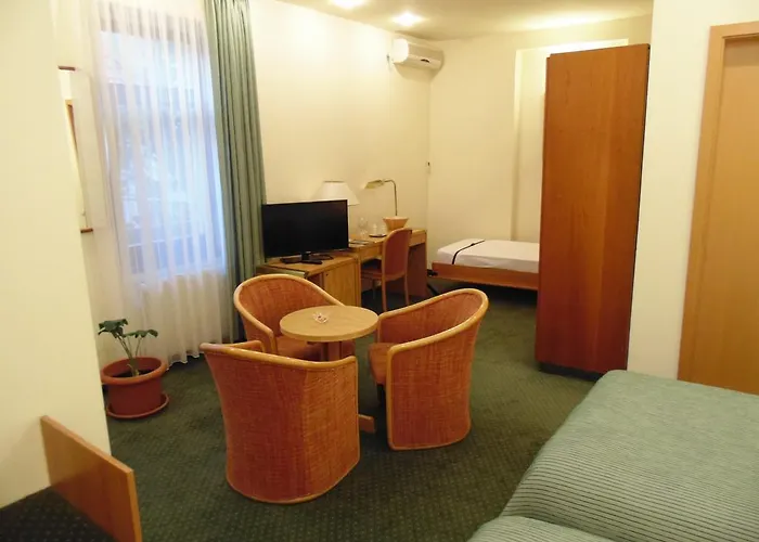 Bed & Breakfast Curtea Brasoveana